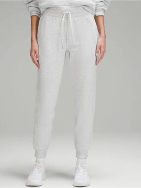 Lululemon Light Gray Scuba Joggers size 4